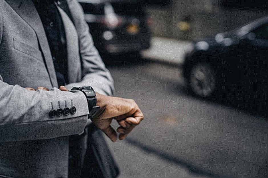 Kako Da Postavite Asistenciju za Voznju u Automobil